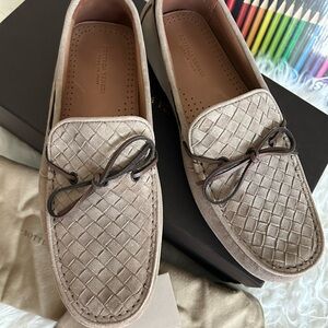 Bottega Veneta Intrecciato Suede Loafers, Men’s size US 7/7.5Color Sand  New